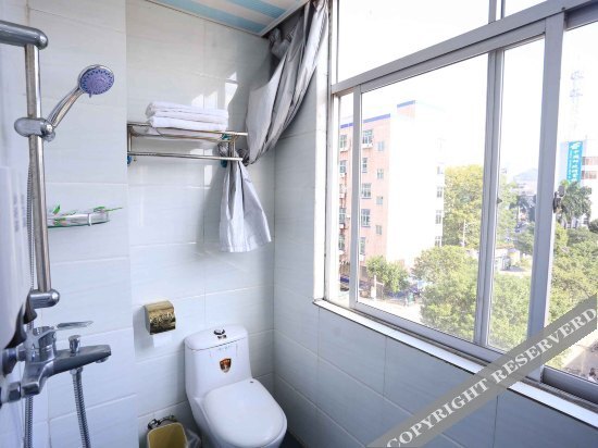 Шэньчжэнь: Xuhong Fashion Hotel (Shenzhen Tangkeng Subway Station)