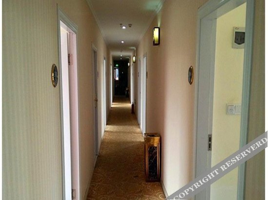 Шэньчжэнь: Xuhong Fashion Hotel (Shenzhen Tangkeng Subway Station)