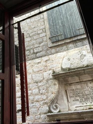 Доброта: Kotor Korea Guest House