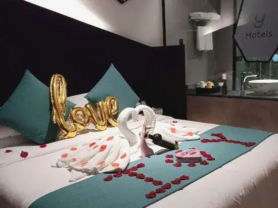 Тайюань: Y Hotel (Taiyuan Jiefang Road Liuxiang Kaihua Temple Metro Station)