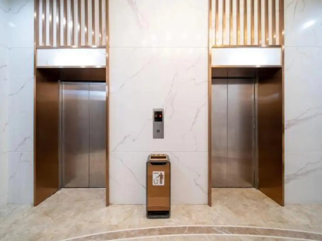 Корла: Landu Hotel