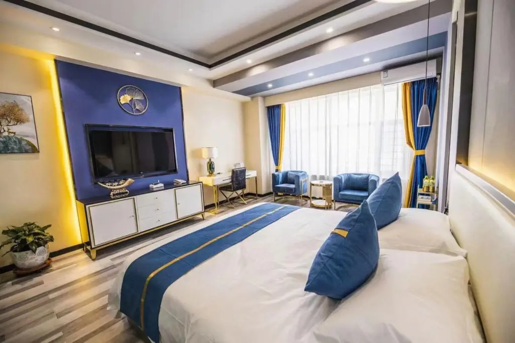 Корла: Landu Hotel