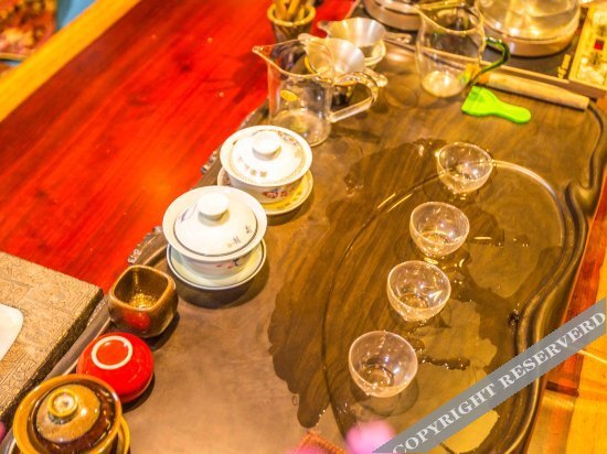 Лицзян: Shuiyue Huashen Dashuiche Designer Hotel