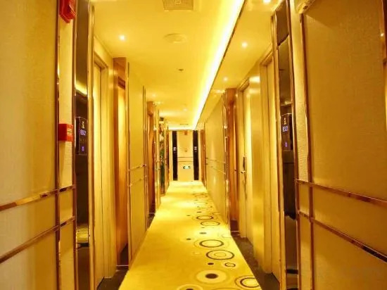 Пекин: Super 8 Hotel (Beijing Tian'anmen Wangfujing Pedestrian Street)
