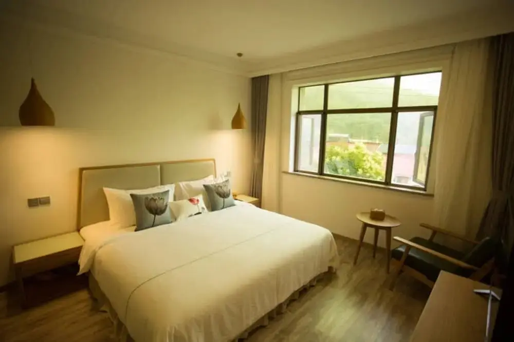 Хучжоу: Huazhuyue·Moganshan Yunjipo Hot Spring Beauty Villa (Houwu Transfer Center Store)