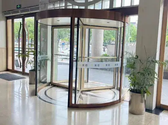Нинбо: shangfukaiyuanjiudian