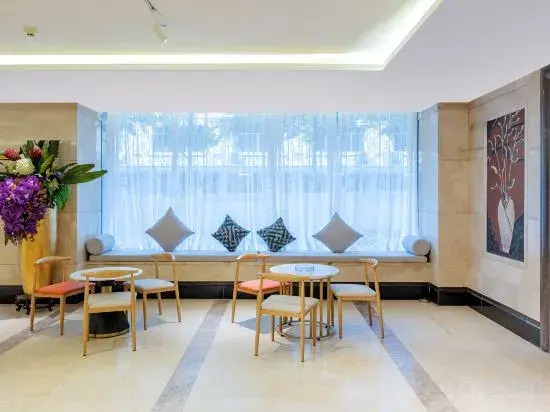 Фошань: Foshan Shunde Carnival Hotel (Shunlian Plaza Jinlong Subway Station)