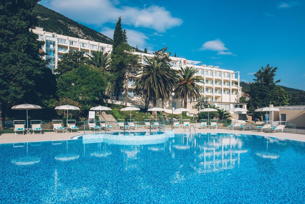 Игало: Отель Iberostar Herceg Novi