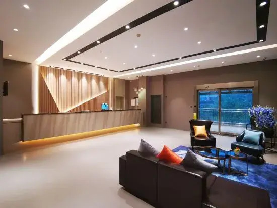 Home Inn (Xi'an Daduxu Yanpingmen Subway Station) — фото 1