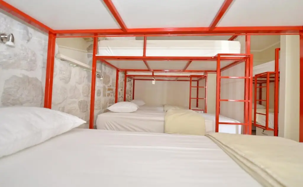 Доброта: Hostel Pupa
