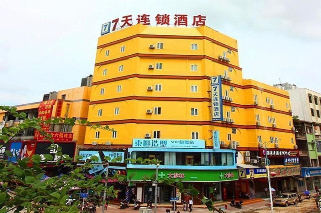 7Days Inn Chain Hotel (Zhuhai Doumen Daxin Xinduhui Pedestrian Street) — фото 1