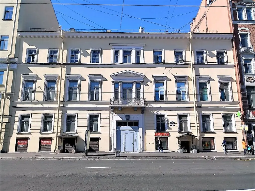 Санкт-Петербург: Apartamenty "Antresol'"