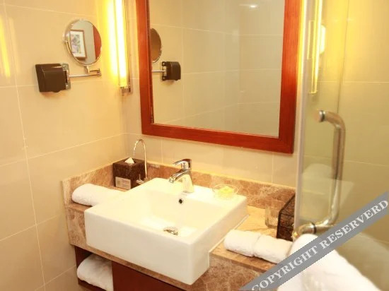 Чэнду: Yitel Collection Hotel (Chengdu Kuanzhai Alley Provincial Orthopedic Hospital Subway Station)