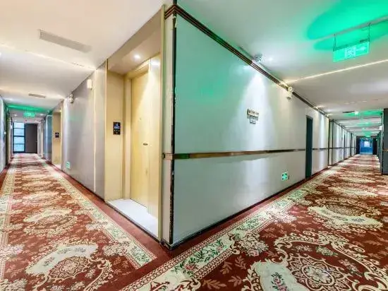 Шэньчжэнь: 7Days Inn Hotel (Shenzhen Science and Technology Park Subway Station Vientiane City)