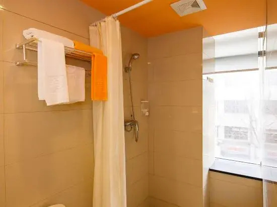 Ханчжоу: Rest Hotel (Hangzhou Xiaoshan Renmin Road Subway Station)
