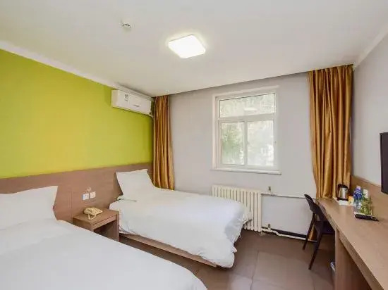 Шицзячжуан: Yijia 365 Hotel Chain (Shijiazhuang Provincial Museum Yuhua Road Branch)