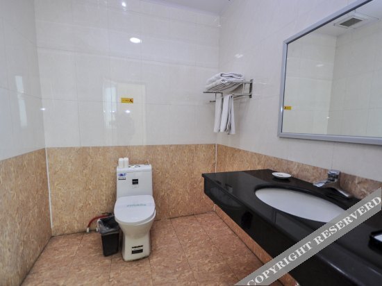 Циньхуандао: Qinshun Seaview Hotel (Nandaihe Xianluo Island Bathing Beach)