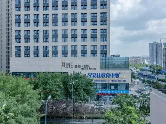 Цзинань: Grace Inn (Jinan Jingqi Weishi'er Harmony Square Provincial Hospital)
