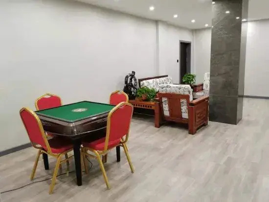 Цзюцюань: Huayulou International Hotel