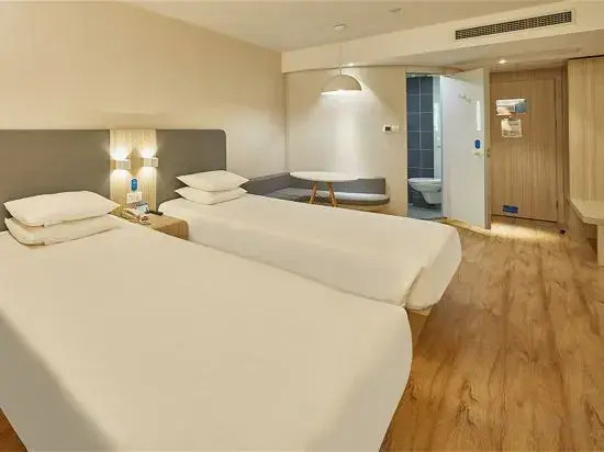 Ханчжоу: HanTing Hotel (Qiandao Lake Yintai Plaza)
