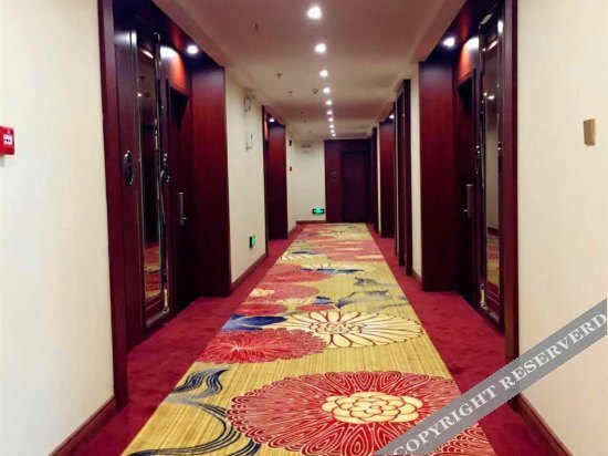 Шанграо: Oriental Grand Hotel (Wanli Times)