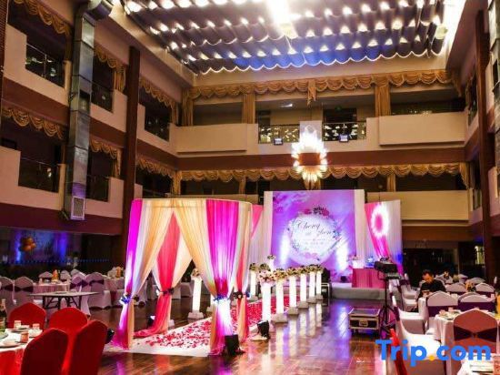 Дали: Shengshi Hongbang Hotel