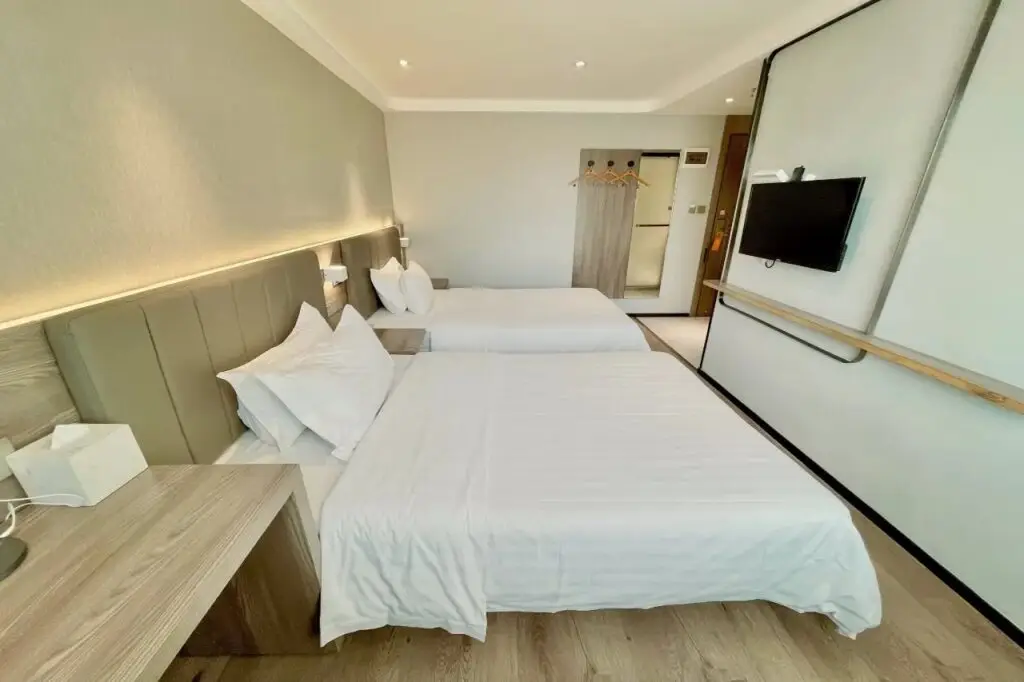 Гуанчжоу: 7 Days Inn (Guangzhou Shiqiao Metro Station Yifa Pedestrian Street)