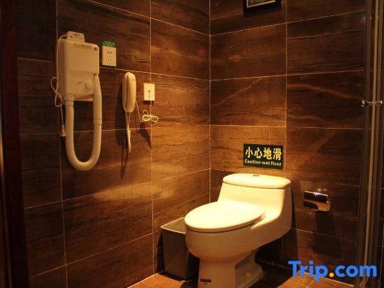 Лиаоченг: Tralin Hotel