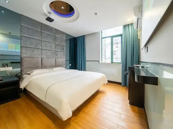 Шанхай: Wei'ai Hotel (Shanghai Bund Nanjing Road)