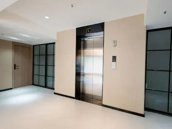 Цзяочжоу: JiHe Hotel (Jiaozuo Railway Station Puji Road)