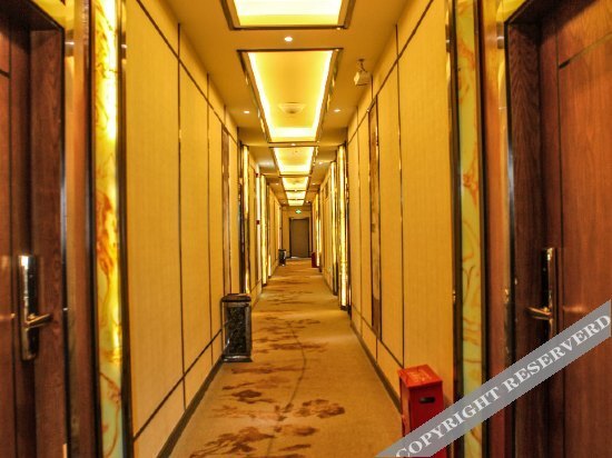 Zigong Tanxiang Impression Hotel — фото 1