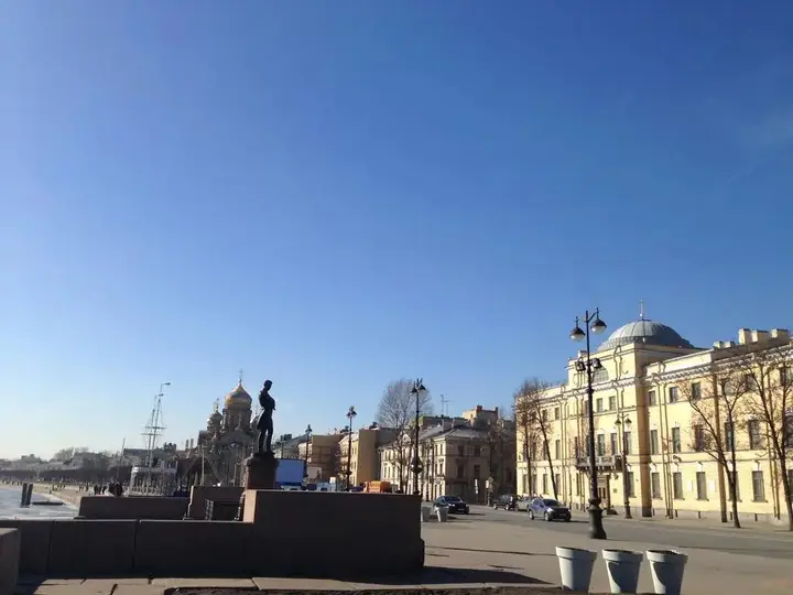 Санкт-Петербург: Bluedoor Apartment
