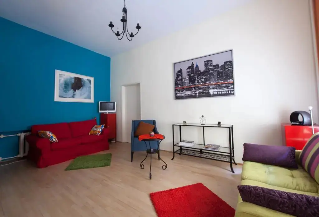 Санкт-Петербург: Bluedoor Apartment