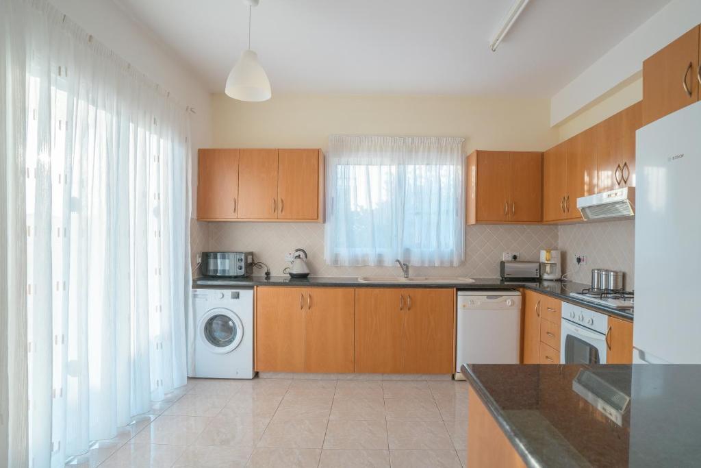 Пейя: Villa Estia