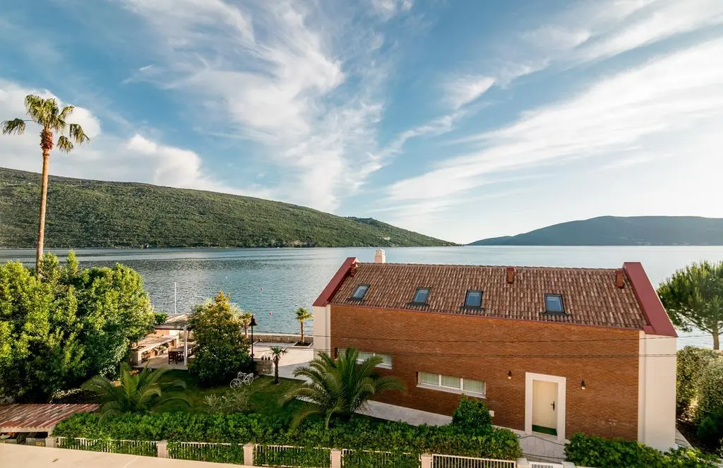 Кумбор: Апартаменты Hedera Residences  Kumbor