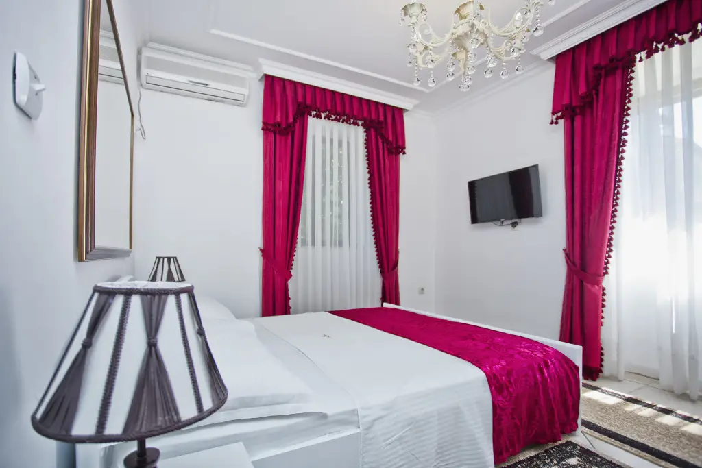 Пераст: Hotel Admiral