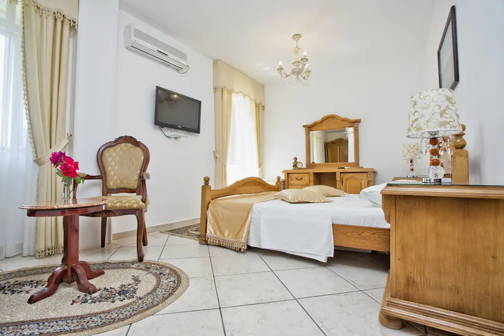 Пераст: Hotel Admiral
