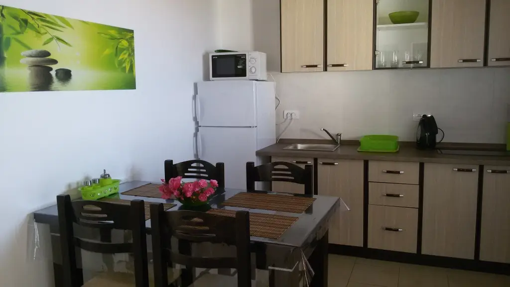 Добро Вода: DiLen Apartments