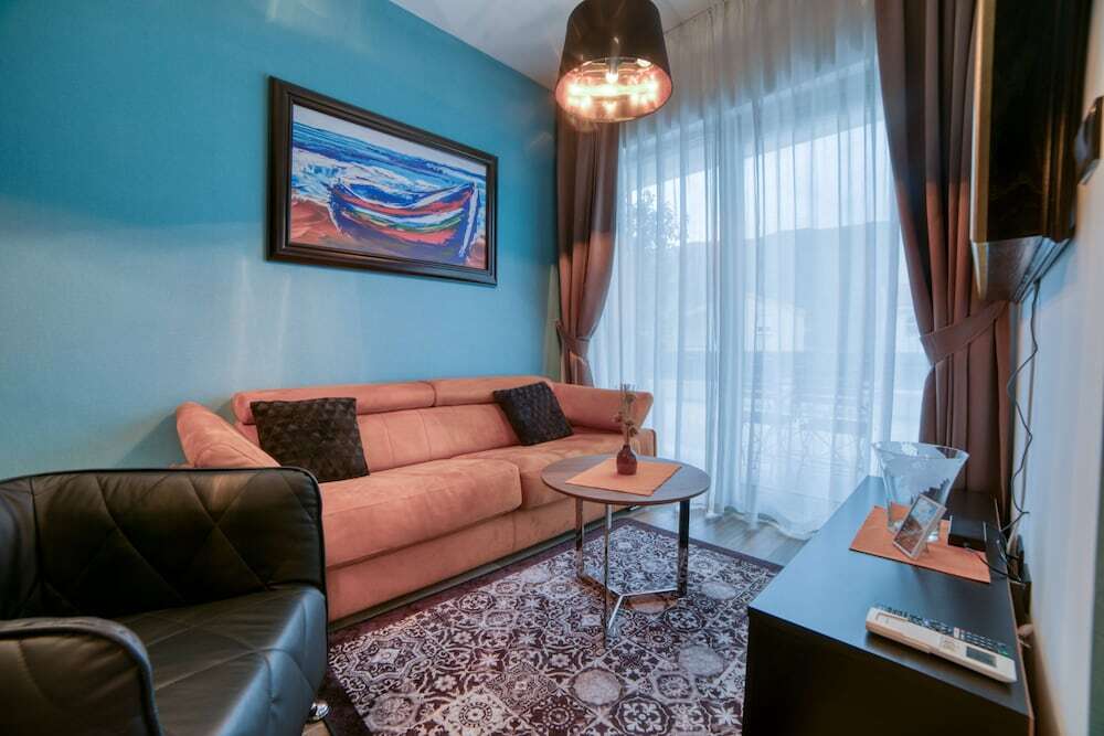 Доброта: Casa Nuova