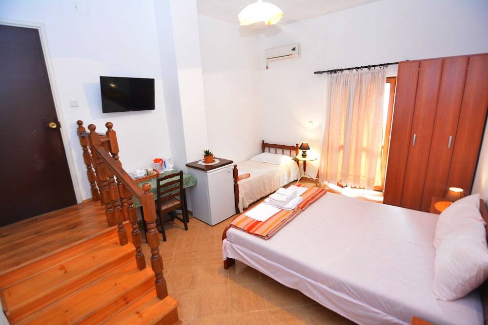 Доброта: Apartments & Rooms Vanja