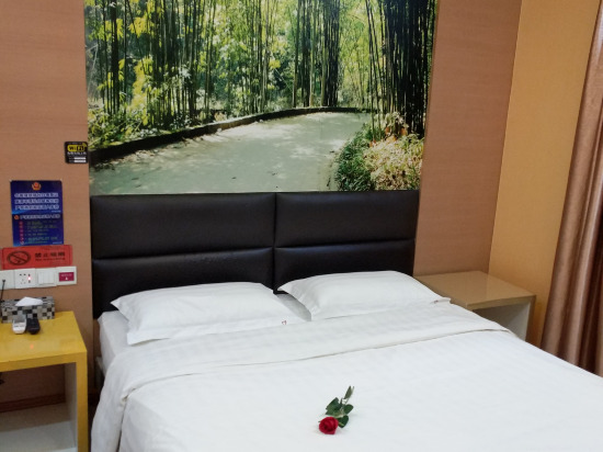 Пекин: Bei Jing  heart  hotel(Sanlitun Guozhan store)