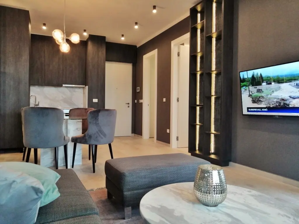 Будва: Апартаменты Royal Gardens Luxury
