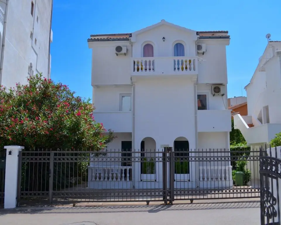 Будва: Amarillo Apartments