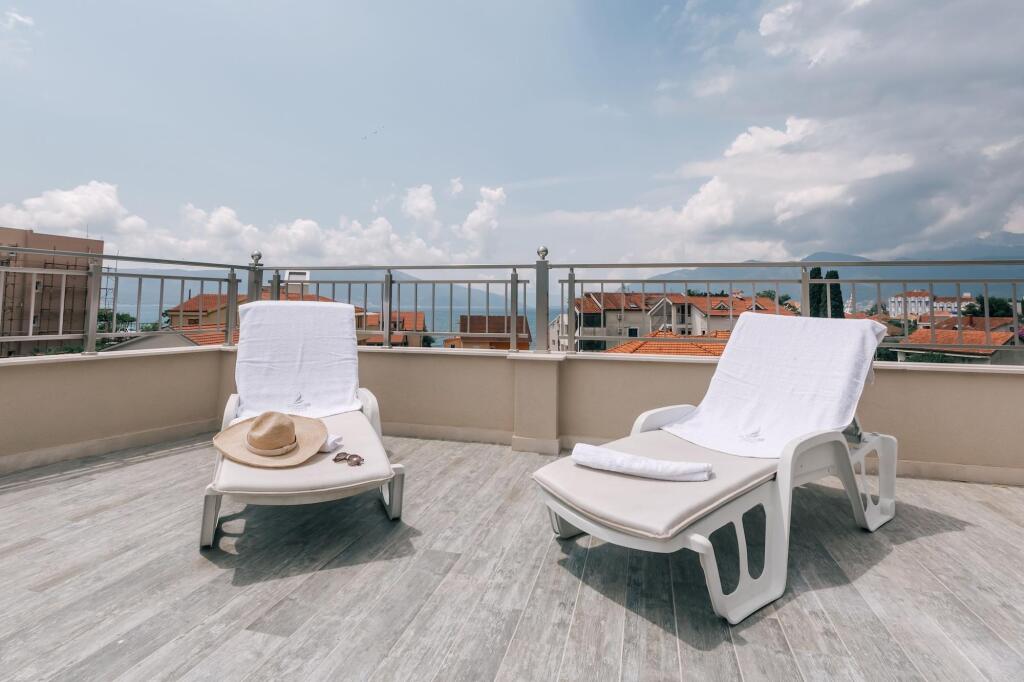 Тиват: Splendido MB Apartments