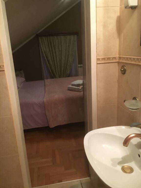 Тиват: Kairos Rooms