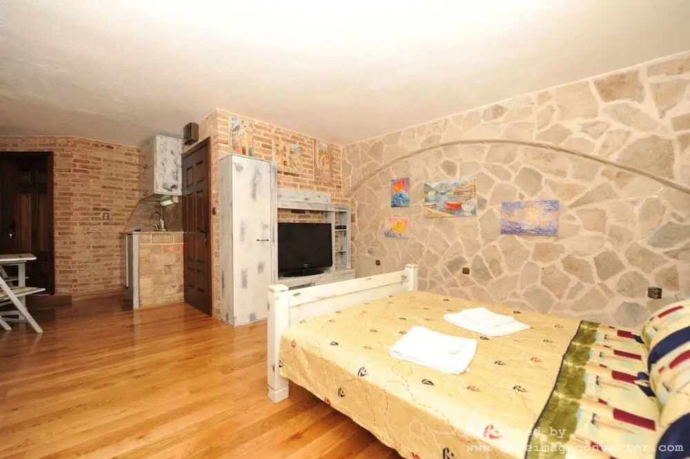 Доброта: Una Apartments II - Adults only