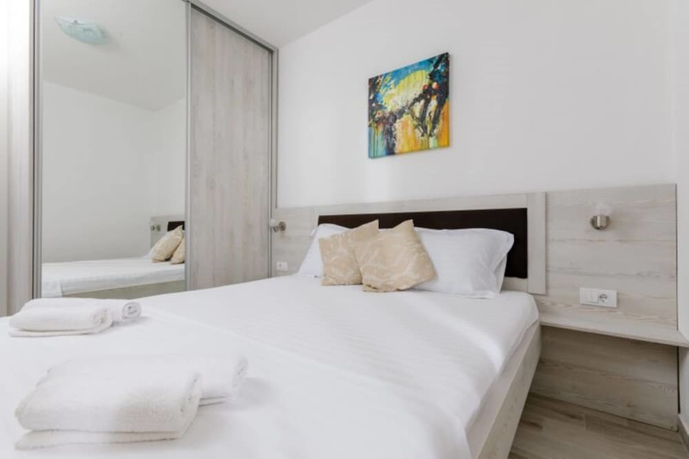 Тиват: Apartments Mia Krasici