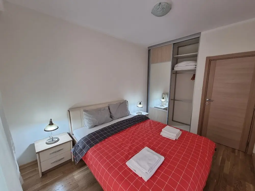 Будва: Adriatic Apartments