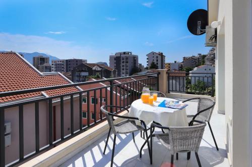 Будва: Apartments Aqua Breeze