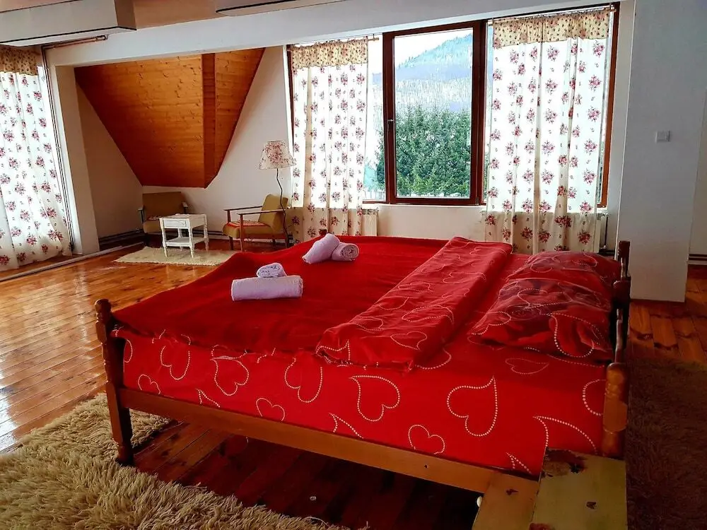 Донья Брезна: Etno Selo Montenegro - Campsite